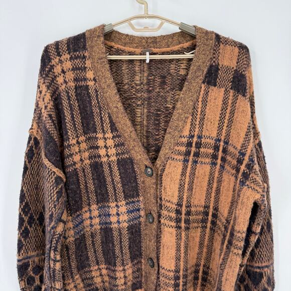 Free People Sepia Plaid Jacquard Oversize Cardigan Grandpa Size Medium - Picture 3 of 9